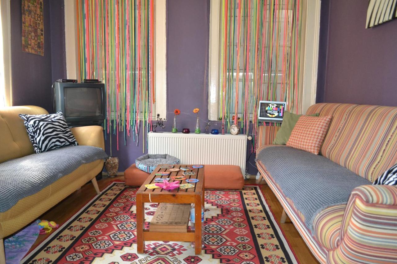 My Happy Home Hostel Izmir Exterior photo